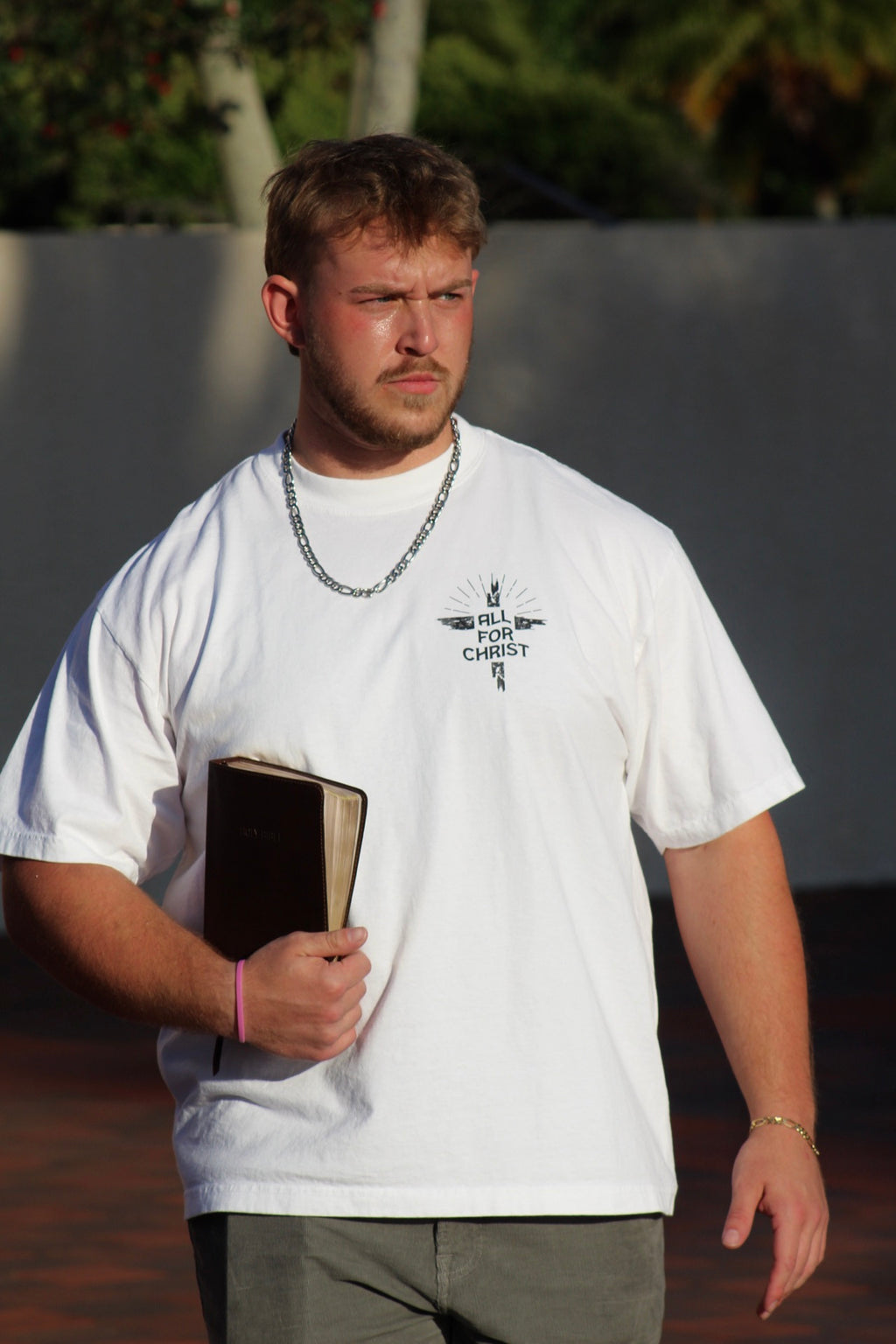 ᴅɪᴠɪɴᴇ ᴡʜɪᴛᴇ ᴛᴇᴇ