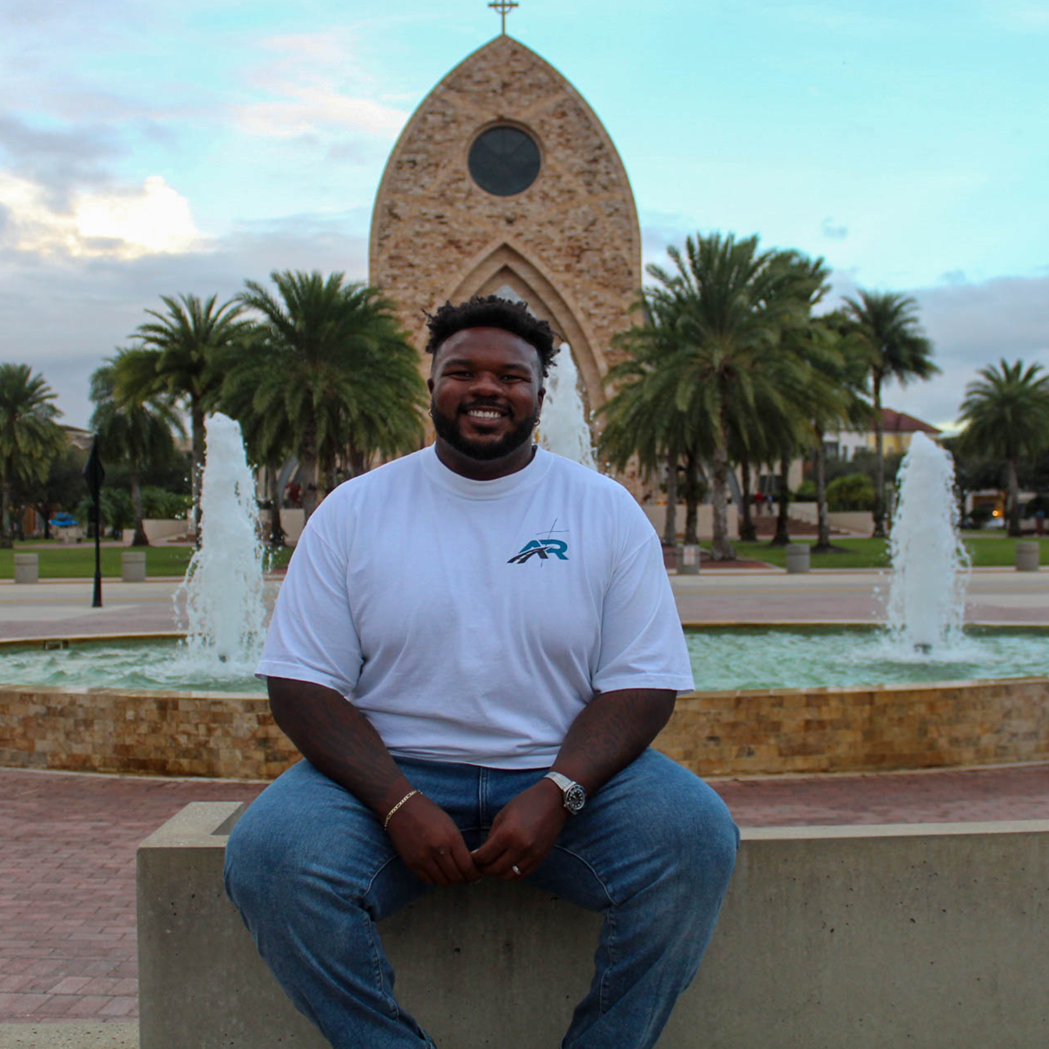 "ᴛʜᴇ ᴊᴏᴜʀɴᴇʏ ʙᴇɢɪɴꜱ" ᴛʜᴇ ᴡʜɪᴛᴇ ᴛᴇᴇ