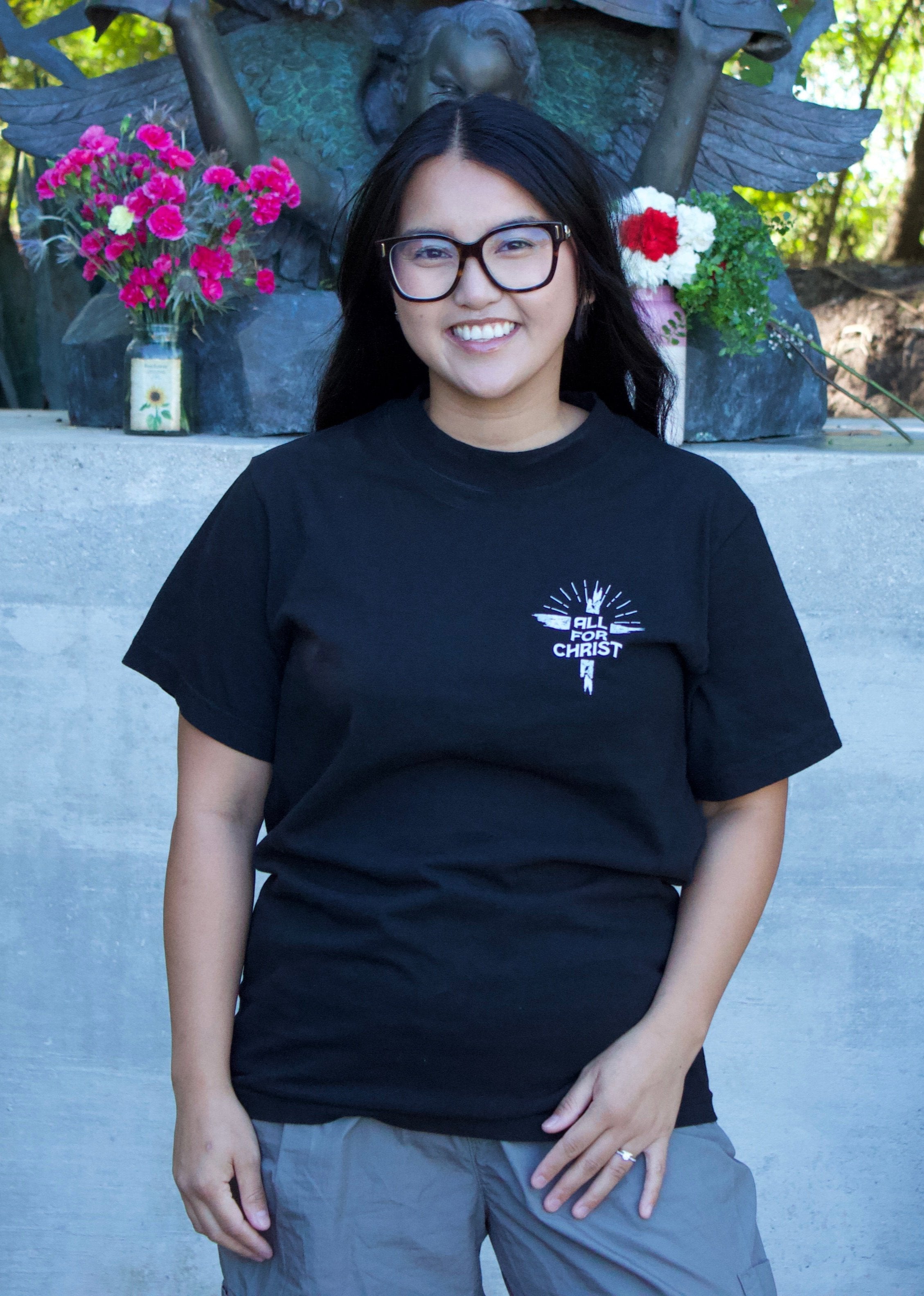 ꜱᴀᴄʀᴇᴅ ᴍɪᴅɴɪɢʜᴛ ᴛᴇᴇ